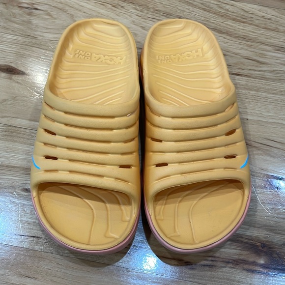 Hoka one Ora recovery slide amber yellow shell coral sz womens 10 men’s 8 - Picture 2 of 9